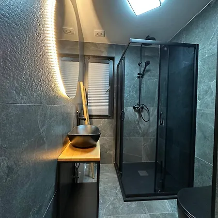 Jarzebinowe Wzgorze Tatil Evi Grzedy (Walbrzych)